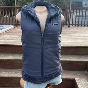 Patagonia Los Gatos Reversible Winter  Hooded Vest Size Small Navy
